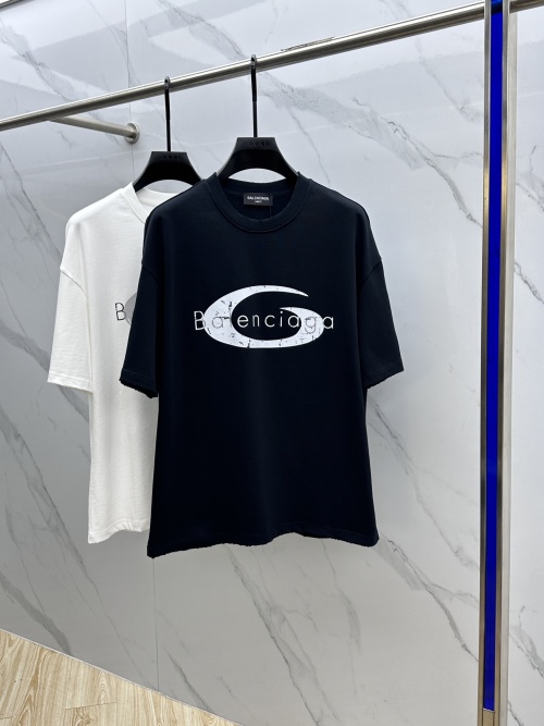 Balenciaga 2025FW Logo T-Shirt - Premium Cotton, Unisex Style 1 Balenciaga 2025FW Logo T-Shirt - Premium Cotton, Unisex Style