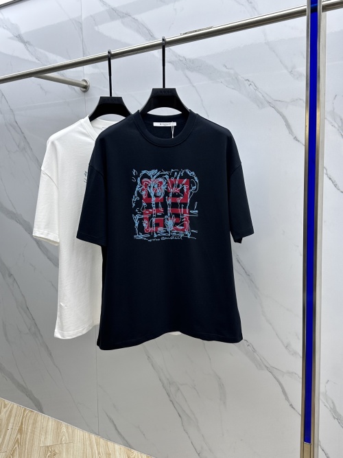 Givenchy Zwart Katoenen T-shirt met Ronde Hals en Logo voor Dames/Heren 1 Givenchy Zwart Katoenen T-shirt met Ronde Hals en Logo voor Dames/Heren