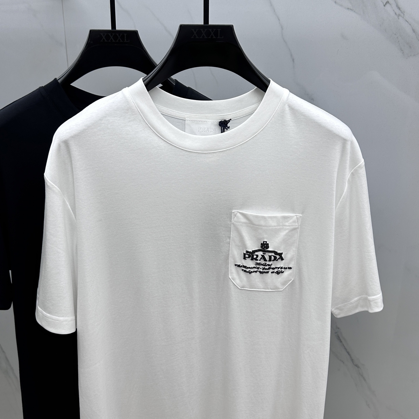 Prada 2025 Spring/Summer New Round Neck Short Sleeve T-Shirt 3 i1745341442236 7205 0 1