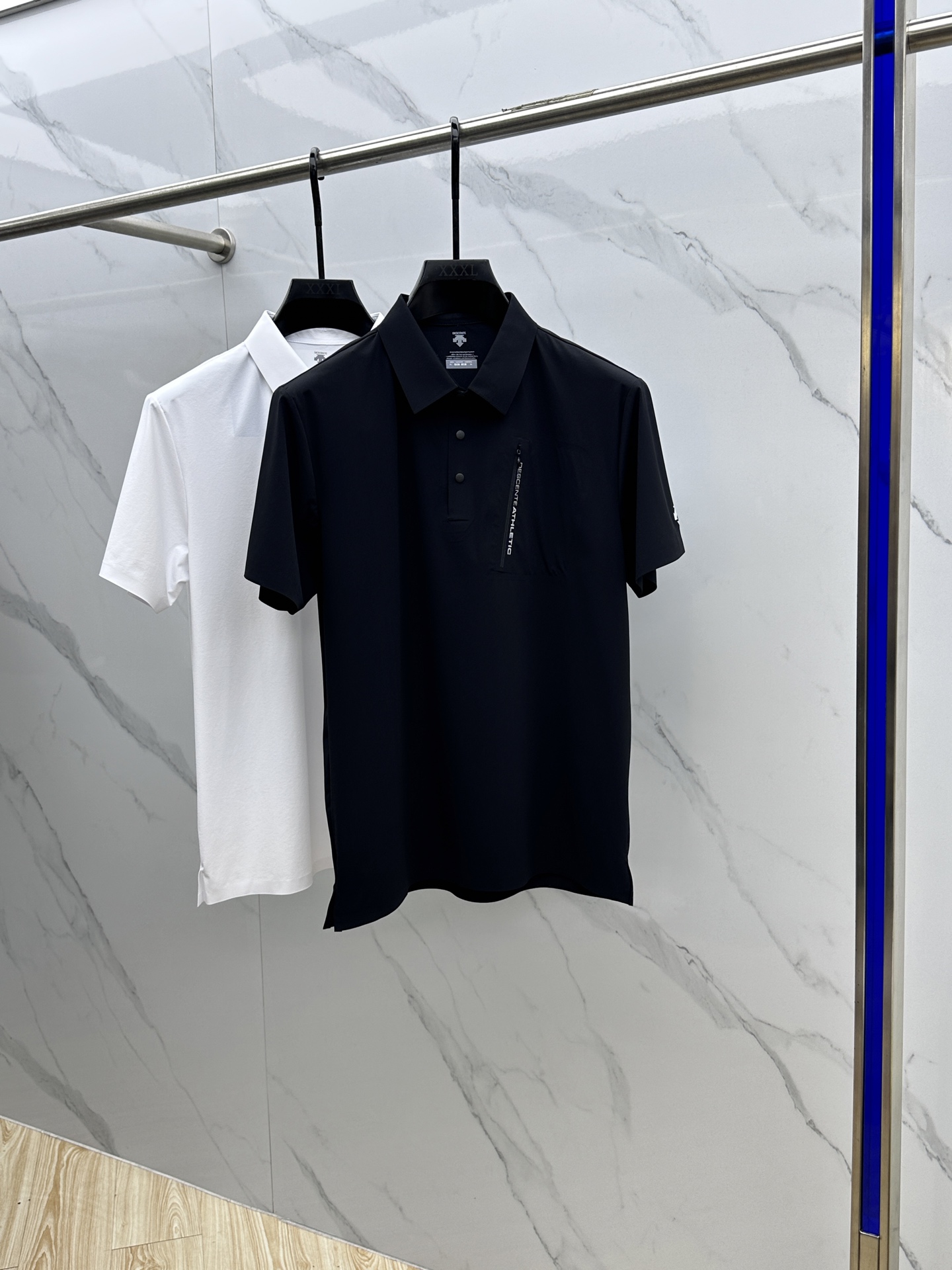 NO:145241,DESCENTE*Disante 2025FW spring and summer new outdoor beef, special training, sports, fitness, running, casual, moisture-absorbing and sweating T-shirt, close-fitting, ultra-thin all-weather outdoor sports series!  Sports running, long sleeves, mountaineering and hiking. High-quality fabric, skin-friendly and soft, sweat-absorbing and breathable. Outdoor functional fabric, quick-drying, lightweight and breathable!  3D three-dimensional shearing, a simple but not simple model, with the upper body effect perfect!  Such a cost-effective technology quick-drying clothes. Processing, tailoring, and chest logo compression printing technology, extremely recognizable. A must-have item for single wear and base. The same model for men and women, xh, code L-5XL,,tees, t-shirt, alexander wang19860909DESCENTE*迪桑特 2025FW春夏新款户外牛货,特综训运动健身跑步休闲内搭吸湿排汗T恤 贴身超薄 全天候户外运动系列！运动跑步长袖,登山徒步.优质面料 亲肤柔软 吸汗透气 户外功能性面料 速干 轻量透气！ 3d立体载剪 简约而不简单的一款,上身效果堪称完美！性价比这么高的科技速干衣 . 工艺处理,剪裁到位,胸前logo压胶印花工艺,辨识度极高.单穿打底必备单品. 男女同款xh 码数L-5XL,,tees，t-shirt,alexander wang,Men's clothing