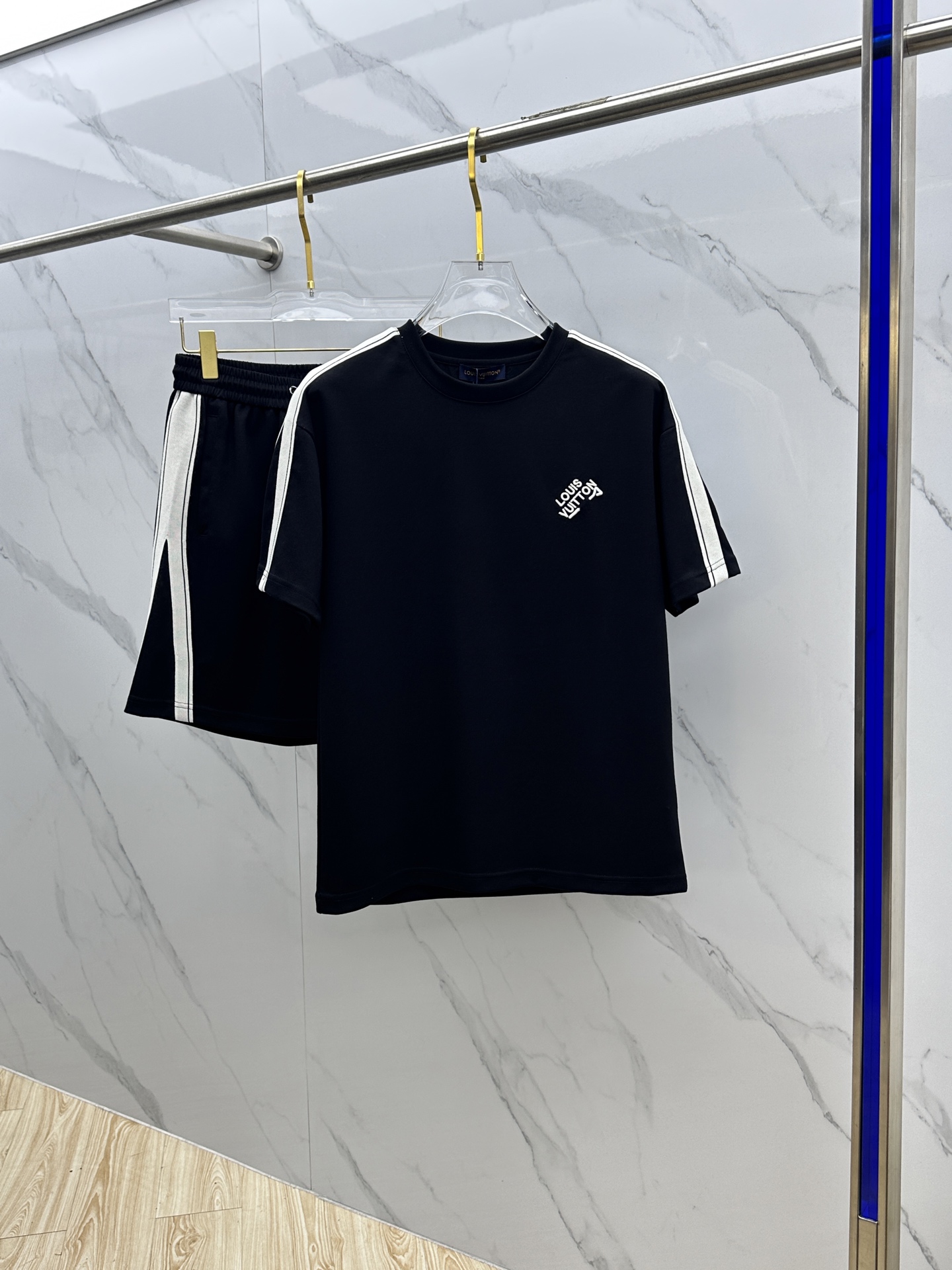Top-Quality Black Embroidery Suit for Men and Women, Custom Fabric, Imported Silk, Various Sizes