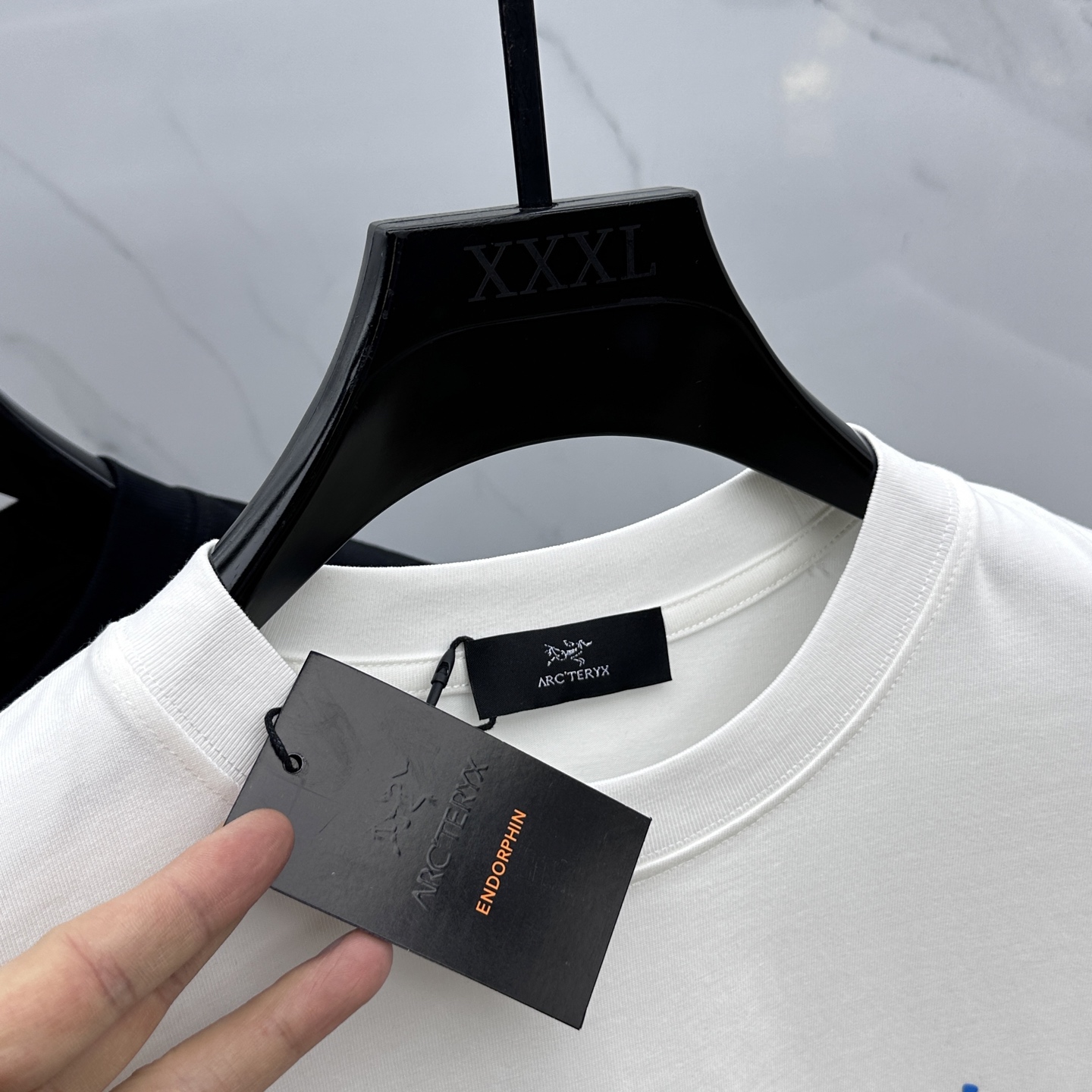 Arc'teryx Round Neck T-Shirt: Lightweight, Breathable, and Stylish for Everyday Wear 6 i1745777944799 5062 0 4