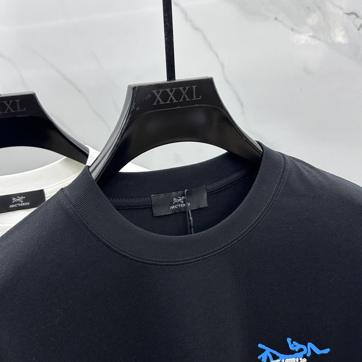 Arc'teryx 2062825FW Crew Neck T-Shirt - Lightweight, Breathable, and Durable 5 i1745777979539 7188 0 3