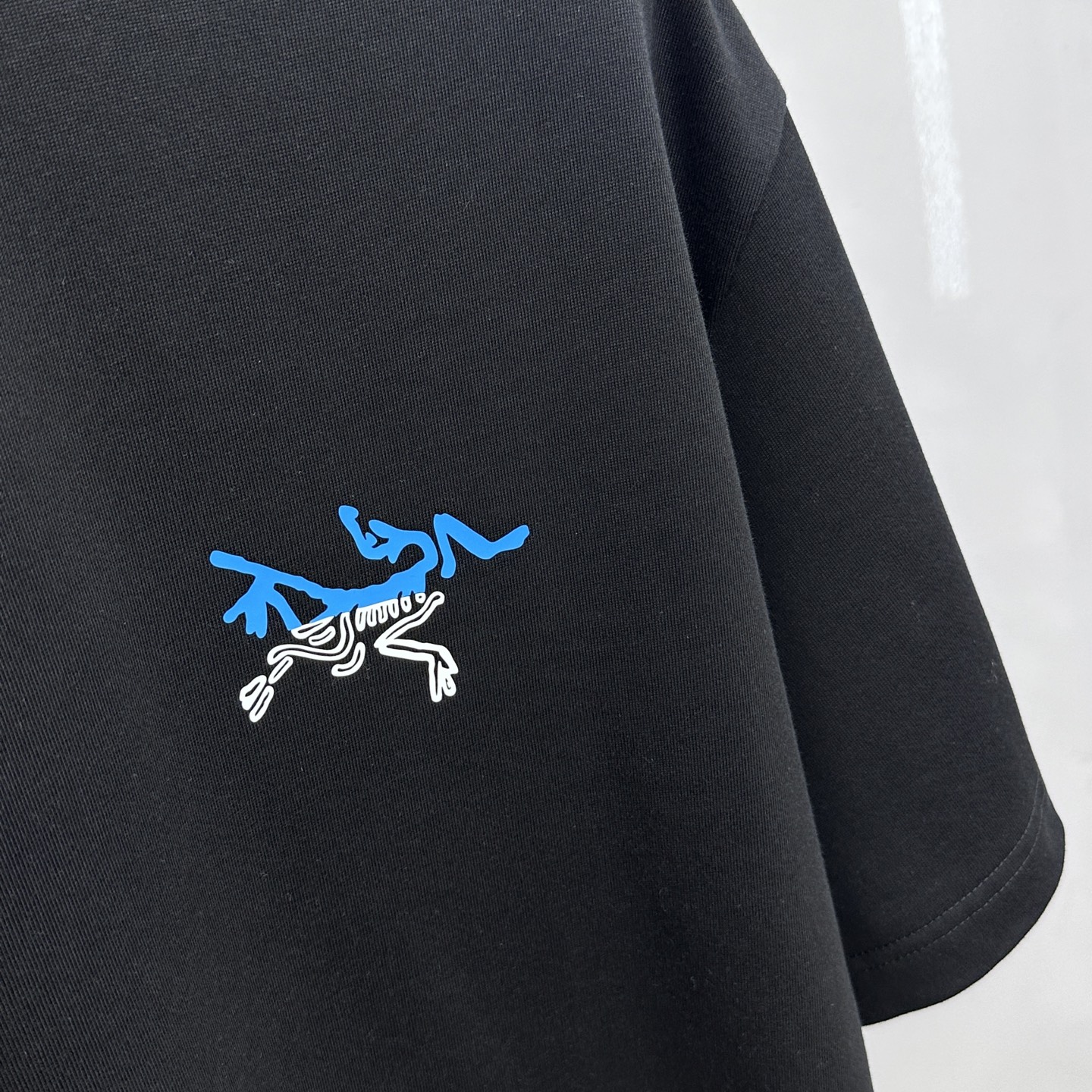 Arc'teryx 2062825FW Crew Neck T-Shirt - Lightweight, Breathable, and Durable 8 i1745777979559 1351 0 6