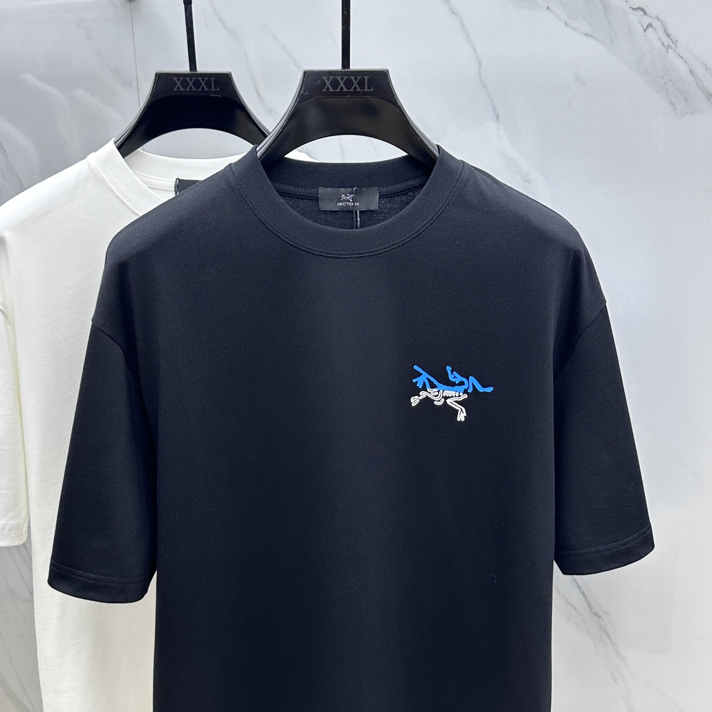 Arc'teryx 2062825FW Crew Neck T-Shirt - Lightweight, Breathable, and Durable 3 i1745777979606 4311 0 1