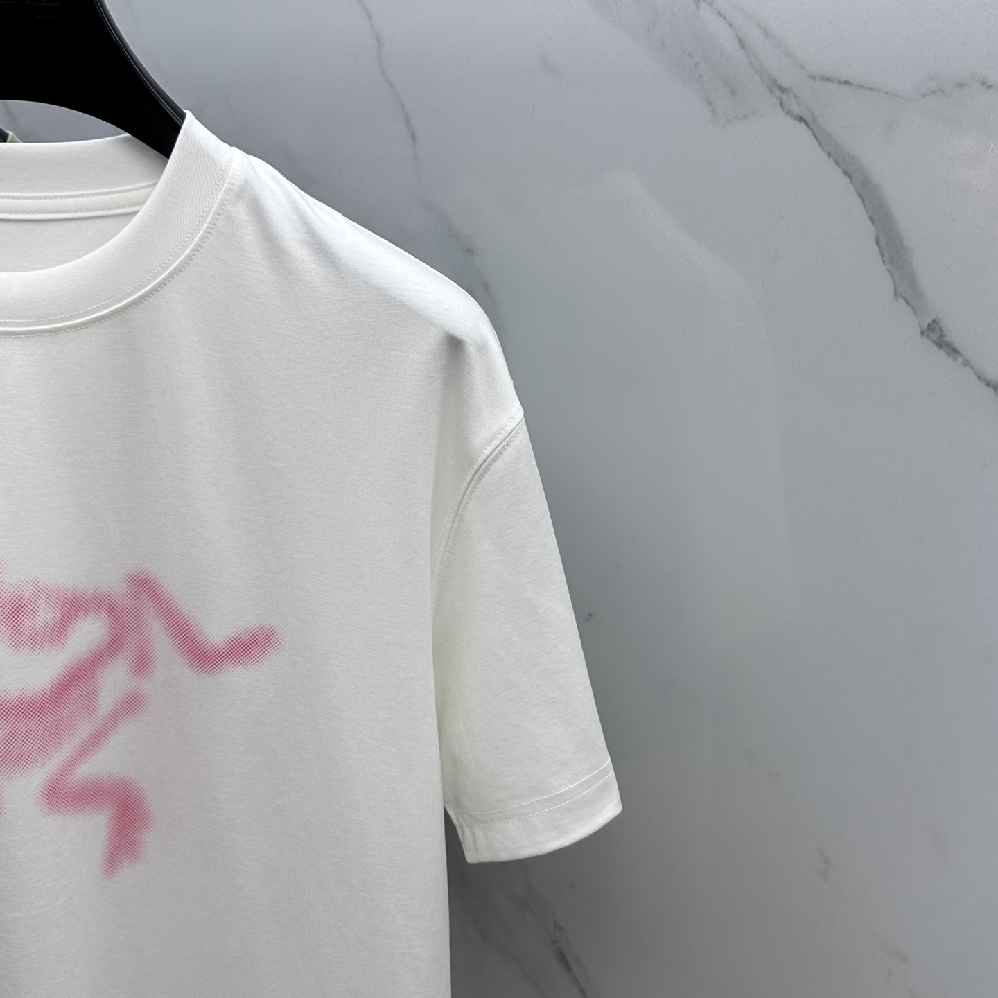  🆕ARC*始祖鸟 2025春夏新款首发专柜最新款短袖圆领T恤 高端订制 设计前卫时尚！品牌logo直喷