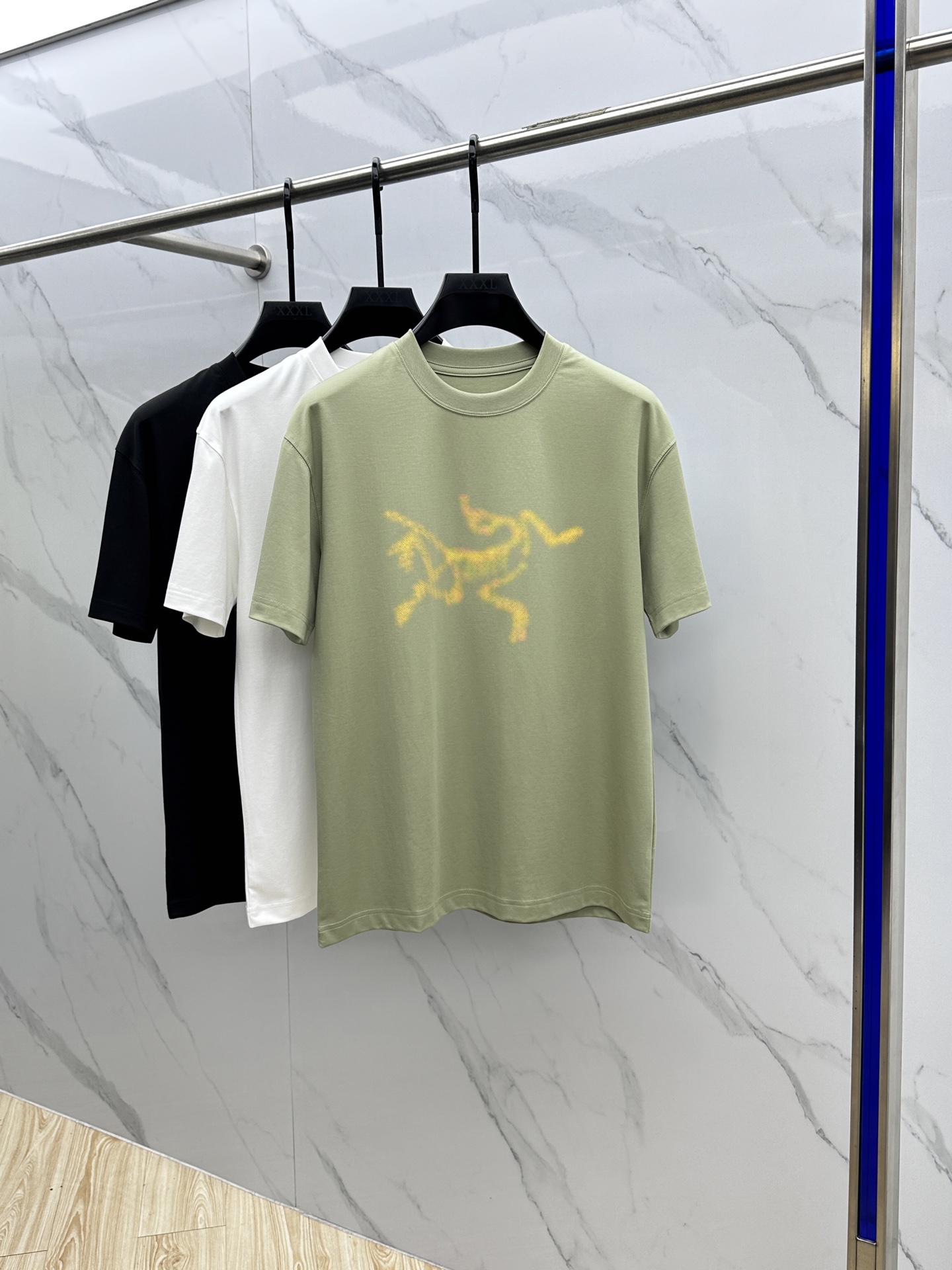  🆕ARC*始祖鸟 2025春夏新款首发专柜最新款短袖圆领T恤 高端订制 设计前卫时尚！品牌logo直喷