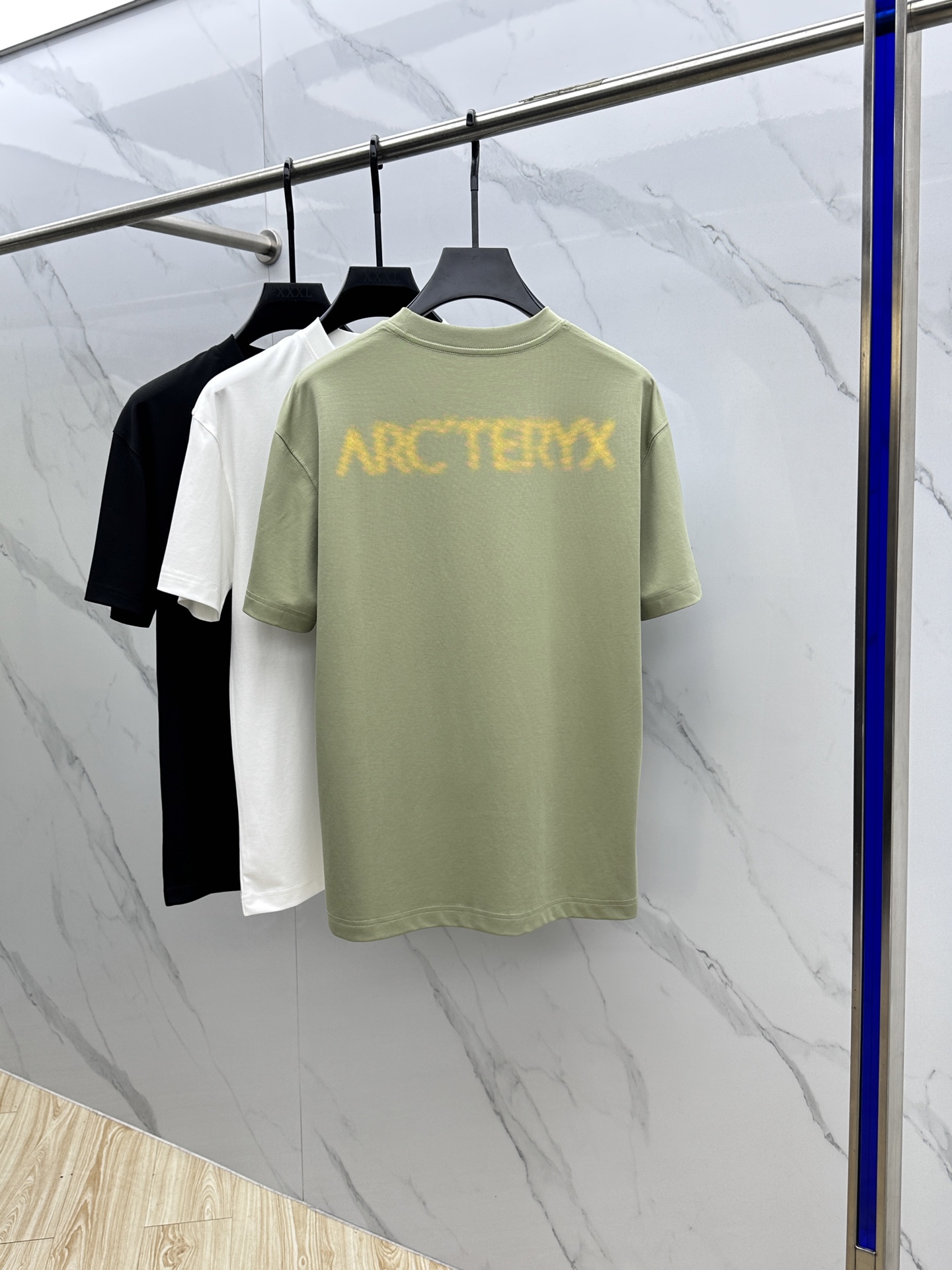  🆕ARC*始祖鸟 2025春夏新款首发专柜最新款短袖圆领T恤 高端订制 设计前卫时尚！品牌logo直喷
