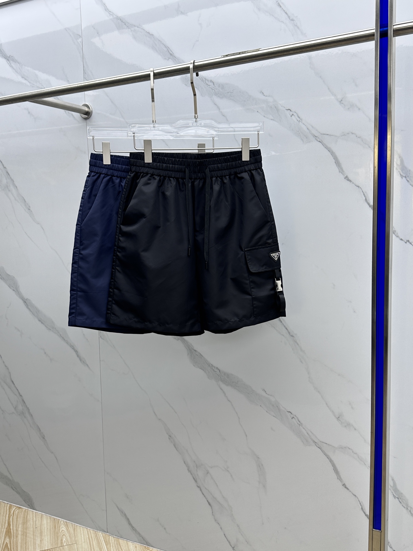 Prada 2025SS Men's Nylon Drawstring Shorts with Functional Pockets 2 i1746299587613 4956 0 0