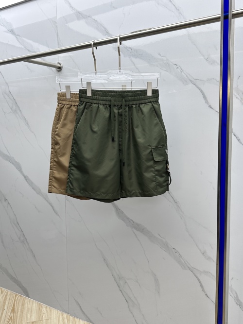 Prada 2025SS Men's Nylon Shorts with Triangle Logo and Pockets 1 Prada 2025SS Men's Nylon Shorts with Triangle Logo and Pockets