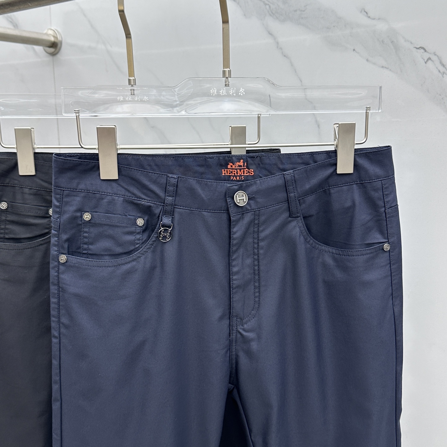 2025 New Recreational Pants: Fashionable Design with Quality Hardware and Unique Details - 图片 3