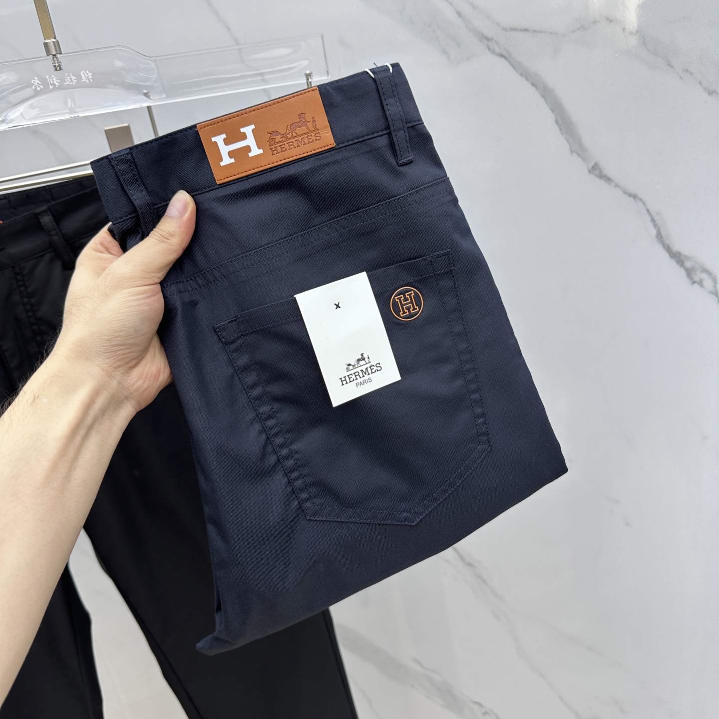 2025 New Recreational Pants: Fashionable Design with Quality Hardware and Unique Details - 图片 1