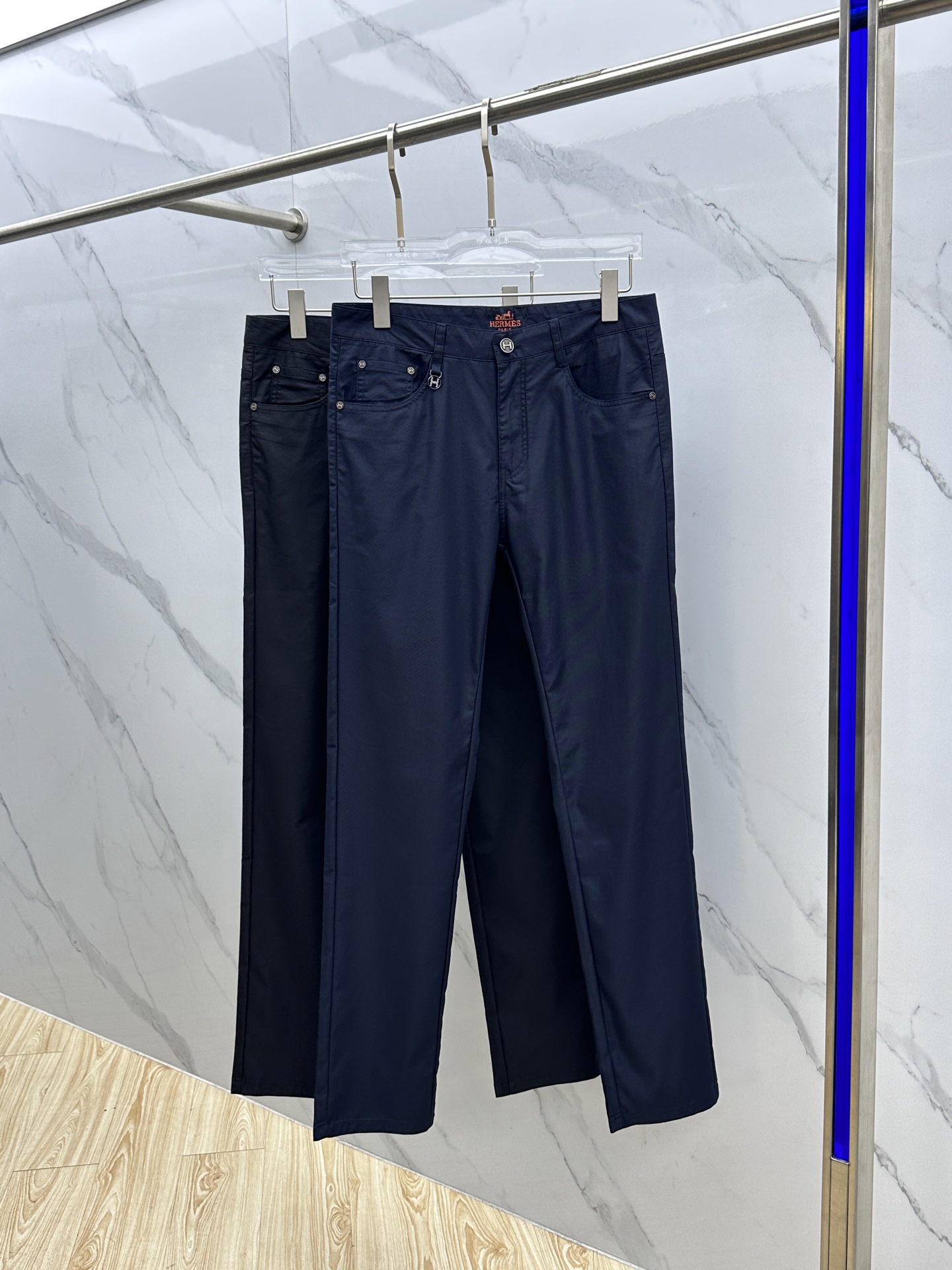 2025 New Recreational Pants: Fashionable Design with Quality Hardware and Unique Details - 图片 2