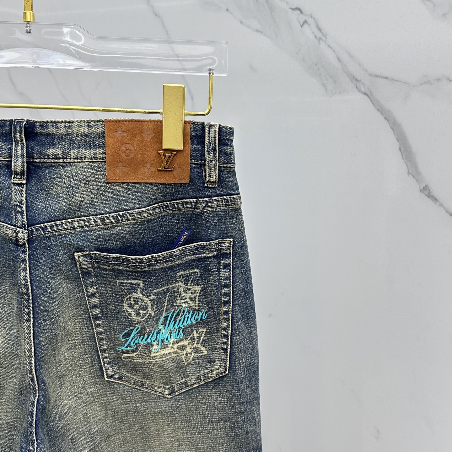 Louis Vuitton 2025 Spring Jeans: High-End Custom with Unique Details. - 图片 9
