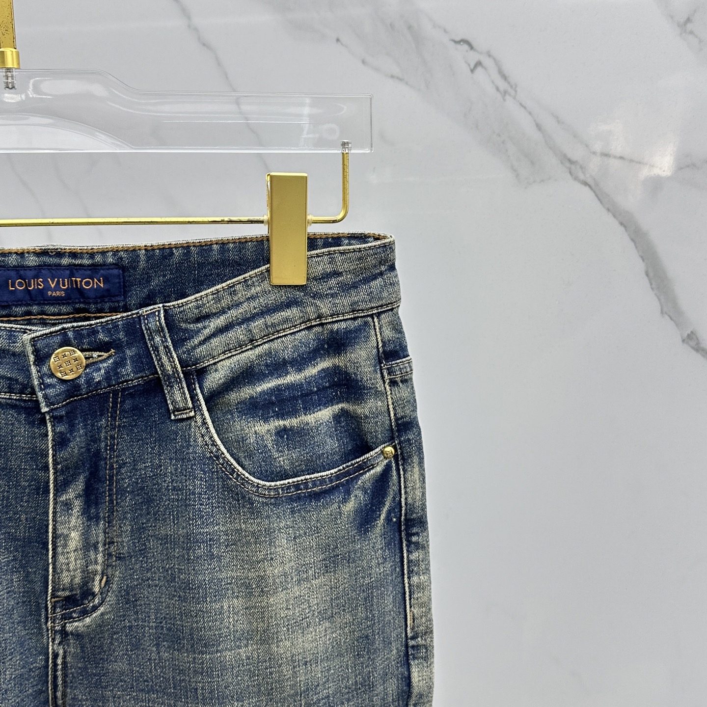 Louis Vuitton 2025 Spring Jeans: High-End Custom with Unique Details. - 图片 7