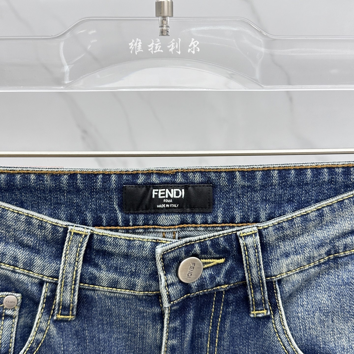 调价
 🆕Fendi*芬迪 🔥高端定制、2025早春最新款牛仔裤 柜台同步发售 原版定制复刻 客供五金辅