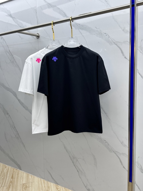 Descente 2025 FW Unisex Sports T-Shirt Moisture-Wicking Quick-Dry Short Sleeve 1 Descente 2025 FW Unisex Sports T-Shirt Moisture-Wicking Quick-Dry Short Sleeve