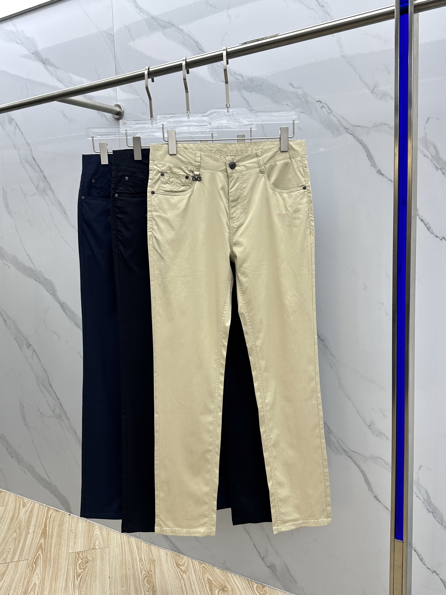  🆕DG*杜嘉班纳 2025春夏新品休闲裤西裤，官网同步发售，裤身工艺设计，进口客供辅料、面料定制，代工
