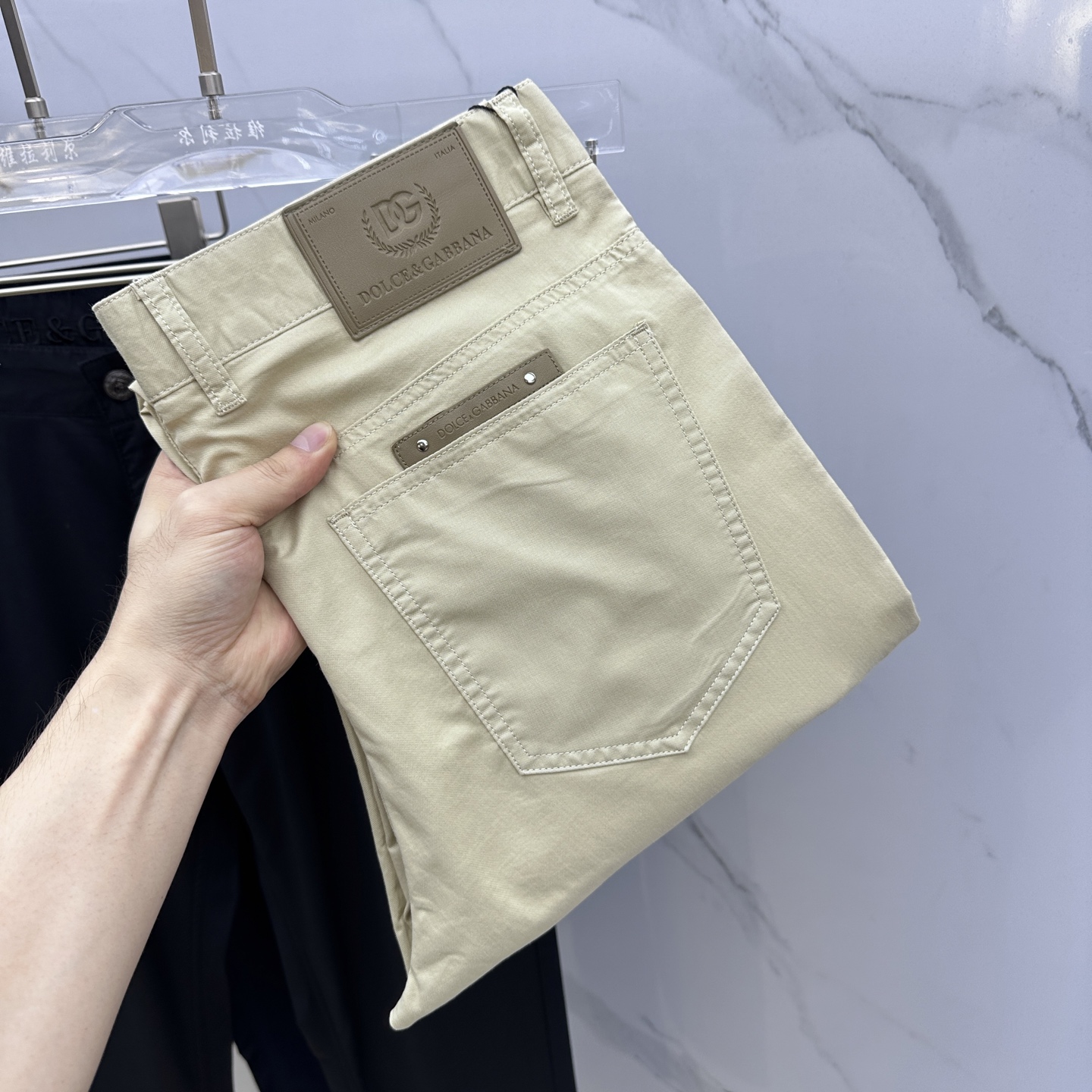  🆕DG*杜嘉班纳 2025春夏新品休闲裤西裤，官网同步发售，裤身工艺设计，进口客供辅料、面料定制，代工