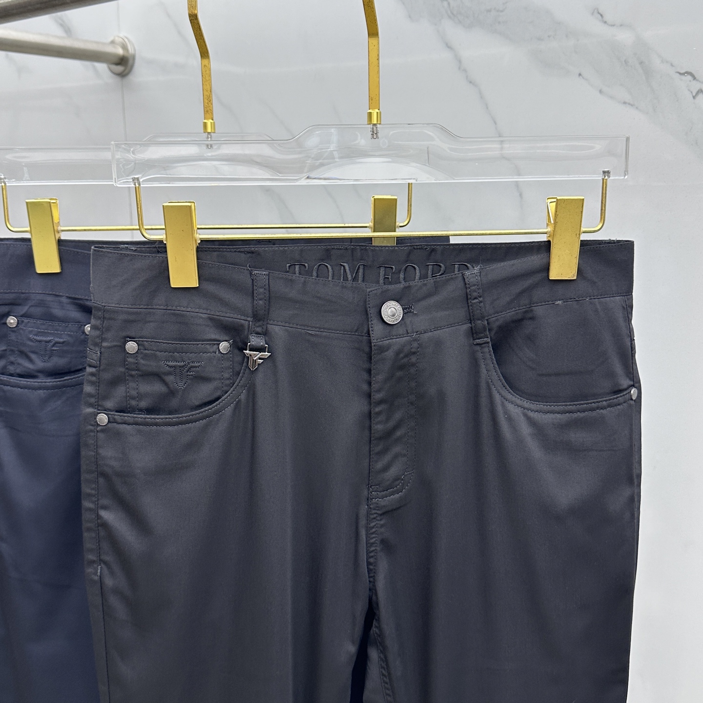 New Tom Ford 2025 Recreational Pantypers: High-Quality Design and Exquisite Details, Exclusive Distribution. - 图片 3
