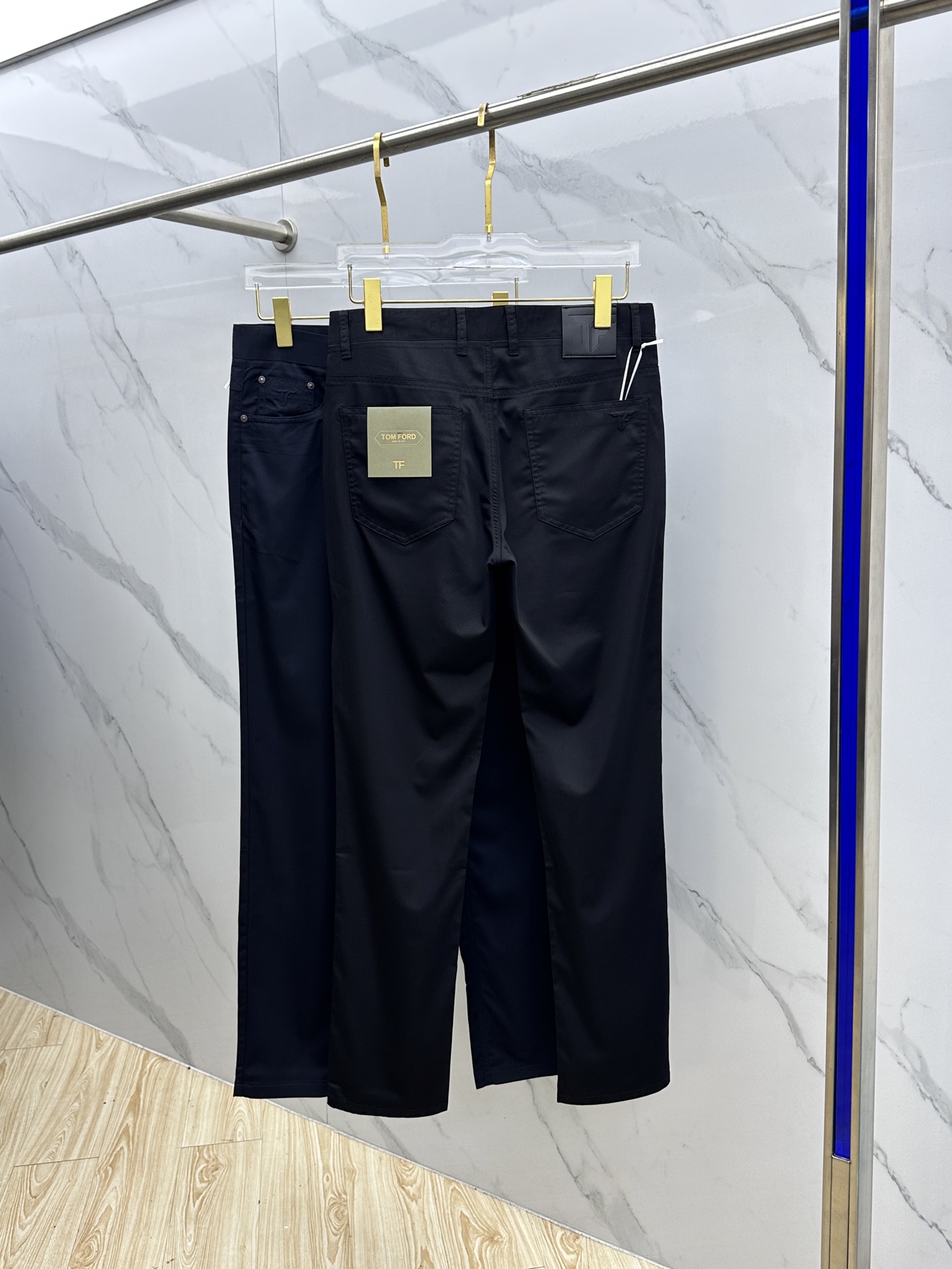 New Tom Ford 2025 Recreational Pantypers: High-Quality Design and Exquisite Details, Exclusive Distribution. - 图片 8