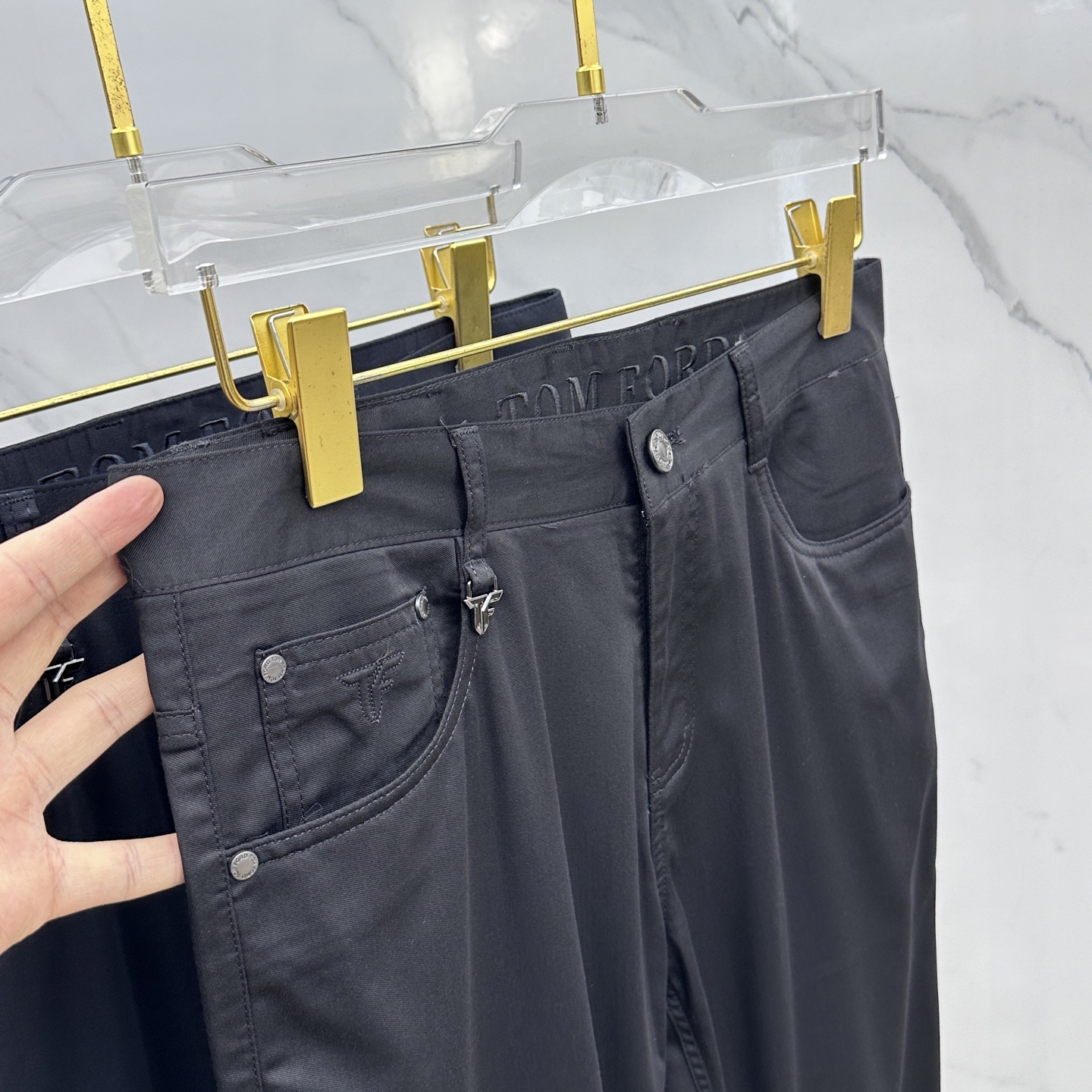 New Tom Ford 2025 Recreational Pantypers: High-Quality Design and Exquisite Details, Exclusive Distribution. - 图片 5