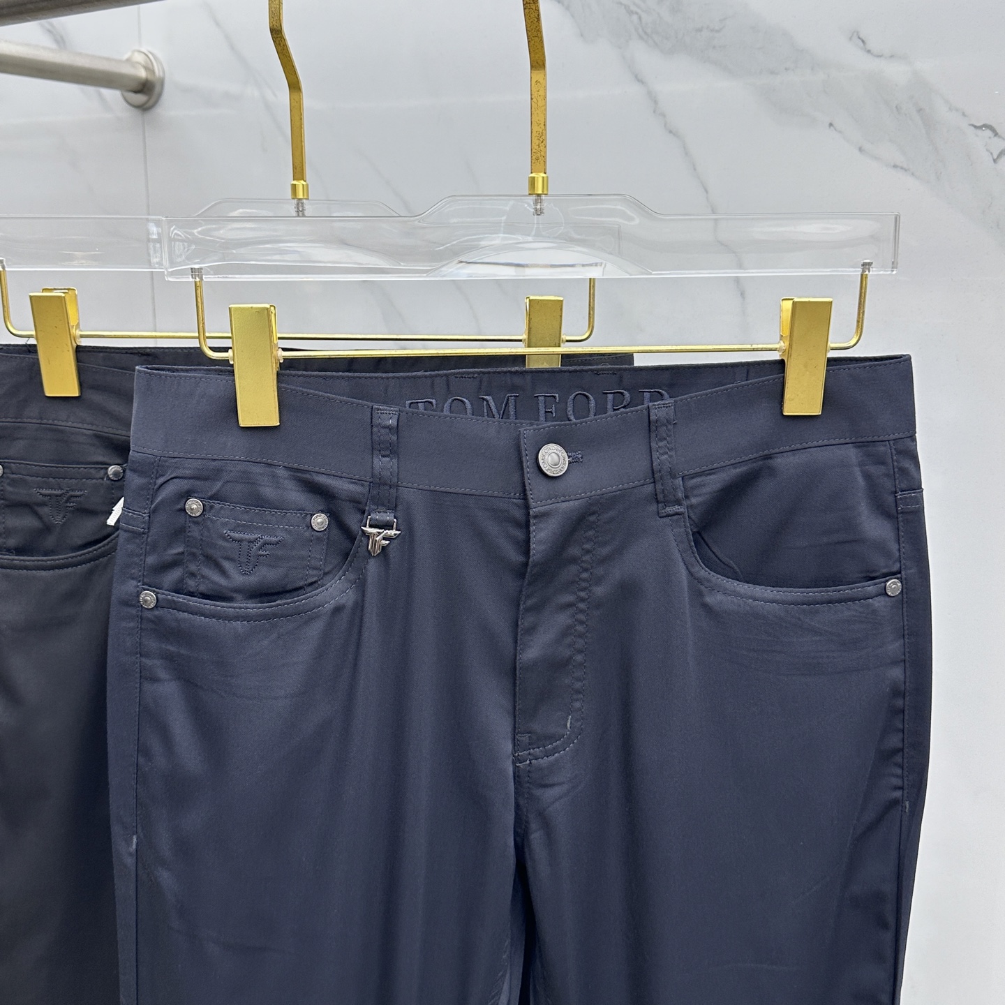 New Tom Ford 2025 Recreational Pantypers: High-Quality Design with Unique Features - 图片 3