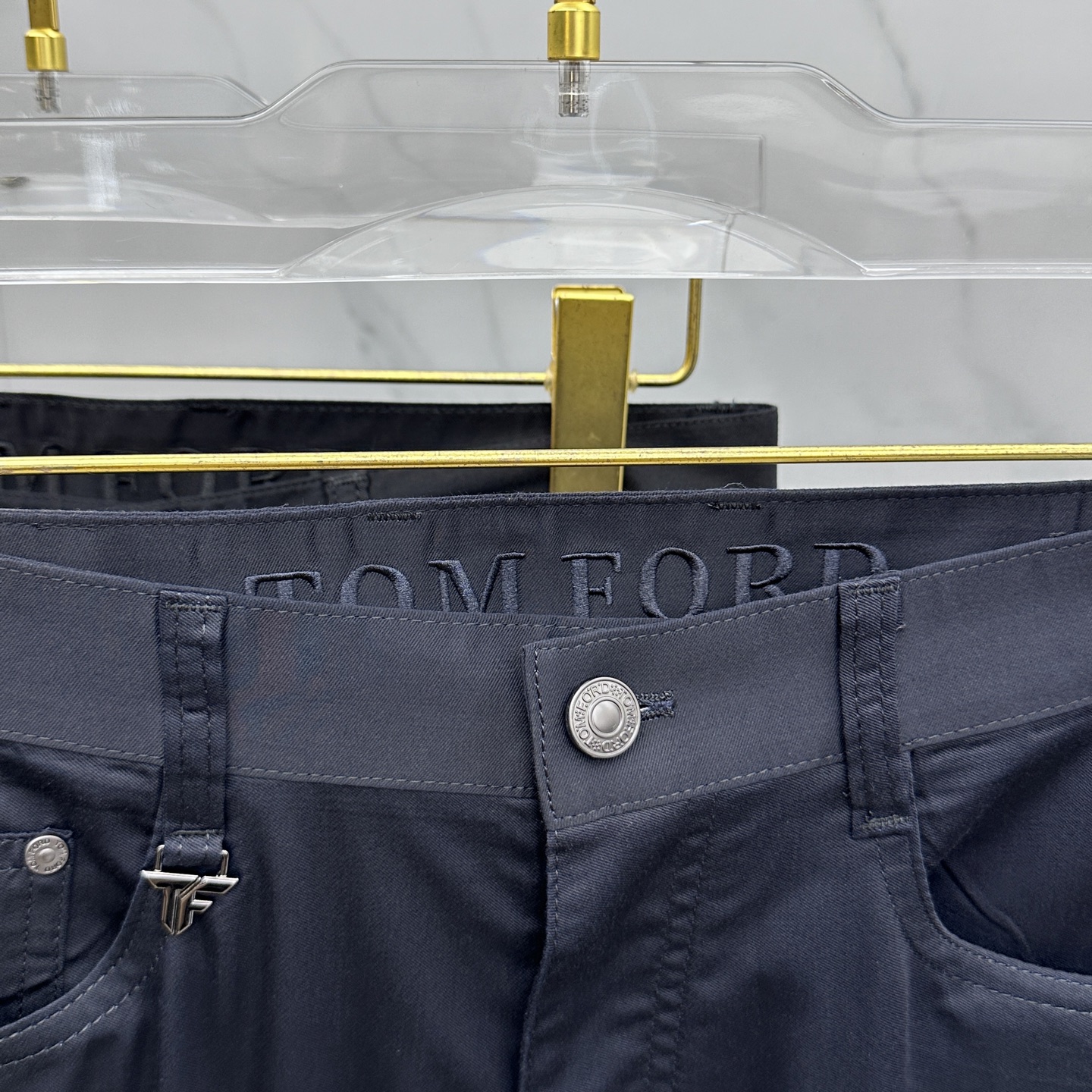 New Tom Ford 2025 Recreational Pantypers: High-Quality Design with Unique Features - 图片 6