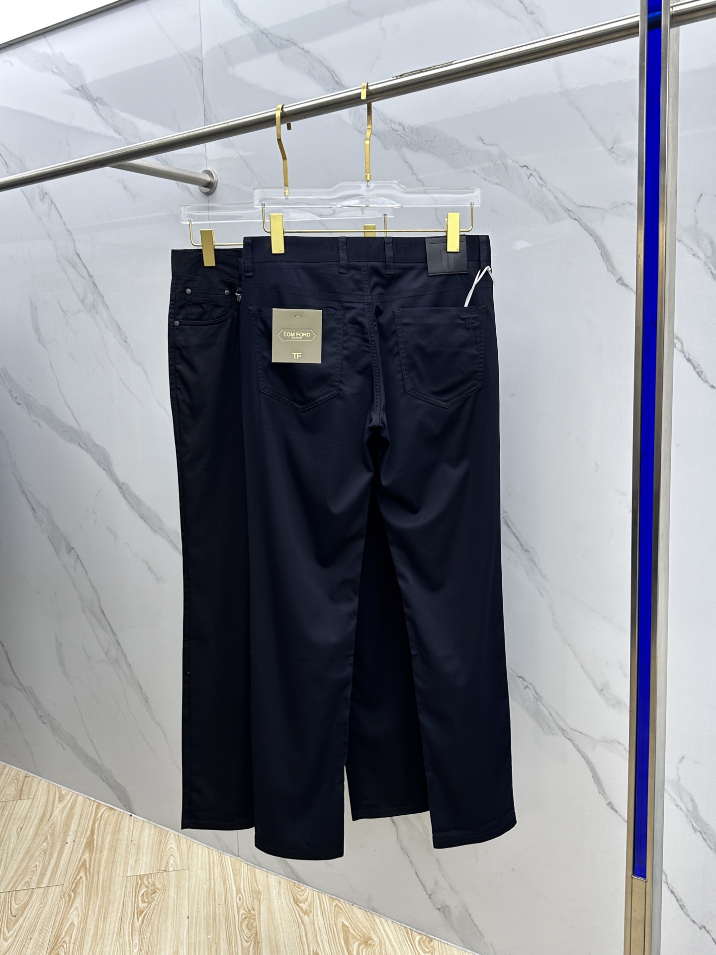New Tom Ford 2025 Recreational Pantypers: High-Quality Design with Unique Features - 图片 8