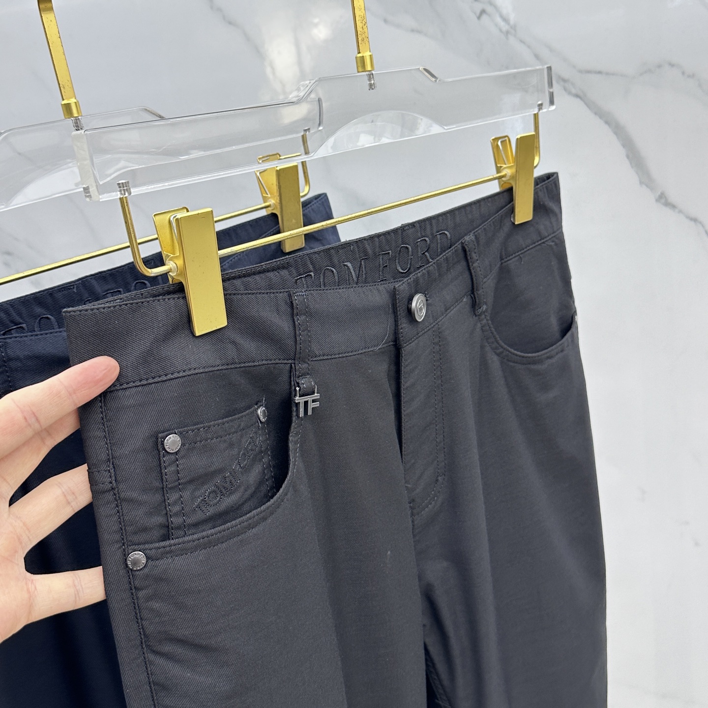 TOM FORD 2025 Classic Five Leisure Pants Collection: Original, Classy, Perfect! - 图片 5