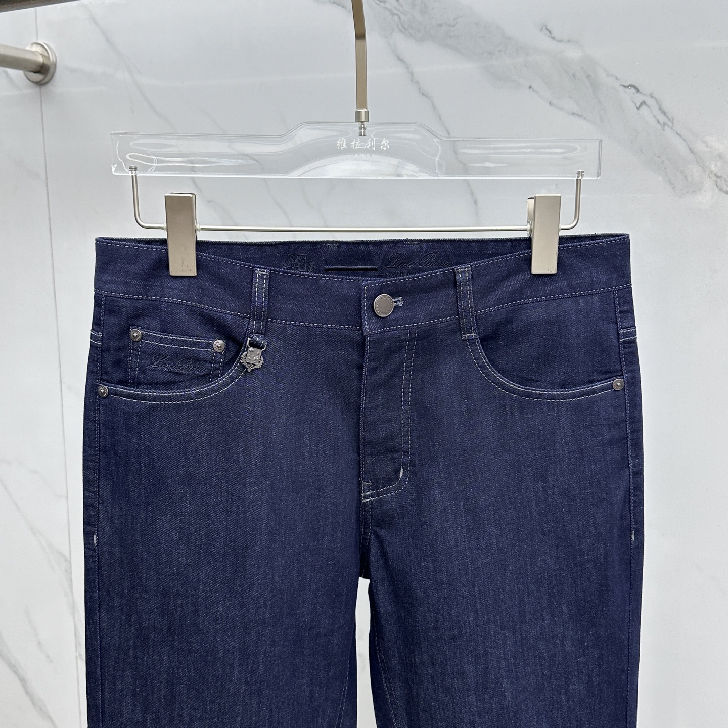 P678 New High-End Custom Jeans for Spring 2025: Unique Fabric, Quality Hardware, Distinctive Design - 图片 3