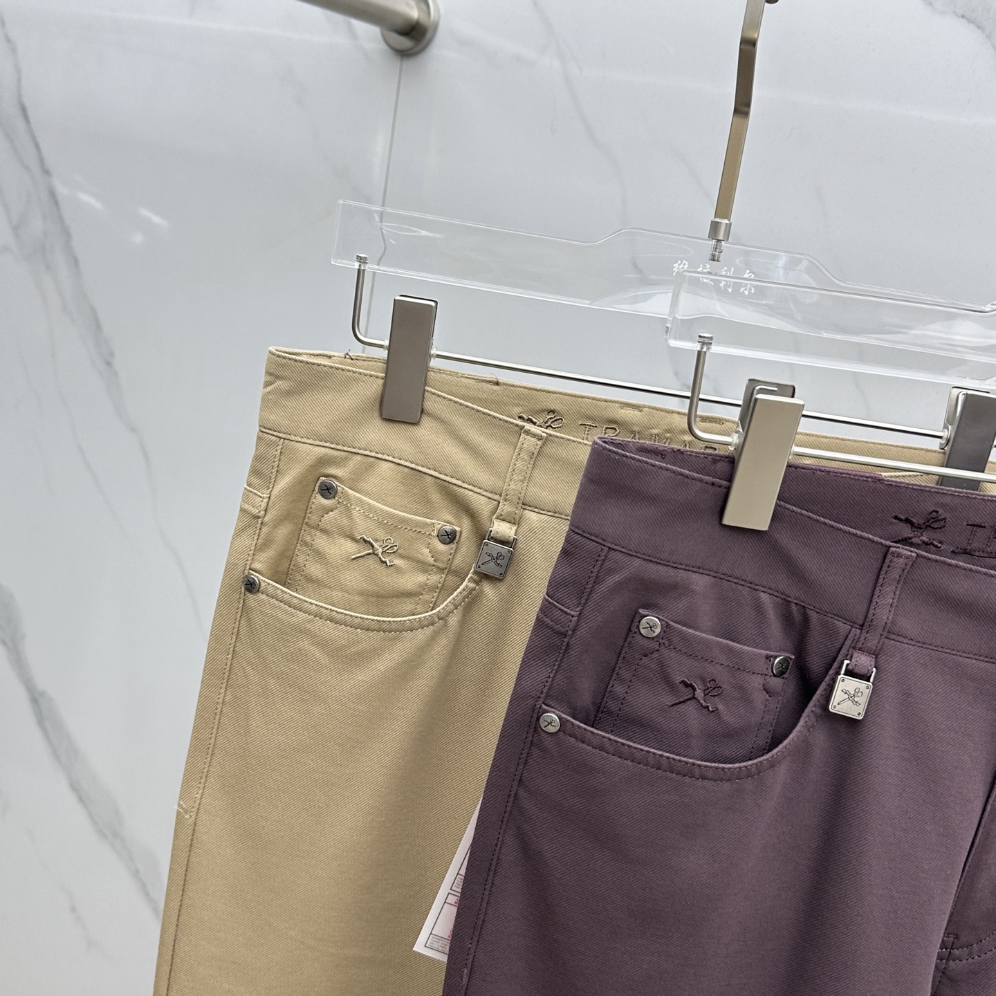 Italian Brand Tramaroossa: Spring 2025 Recreational Pants Collection and Co-Selling Strategy - 图片 4