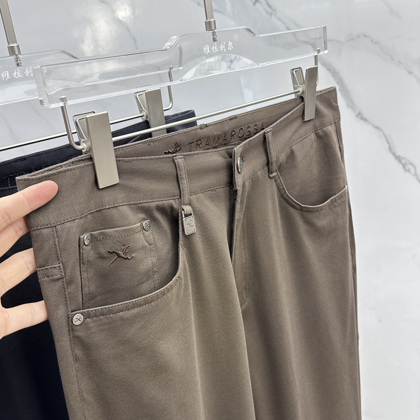 “Tramaroossa Italian Brand Spring 2025 Recreational Pants Collection and Co-Selling Network” - 图片 5