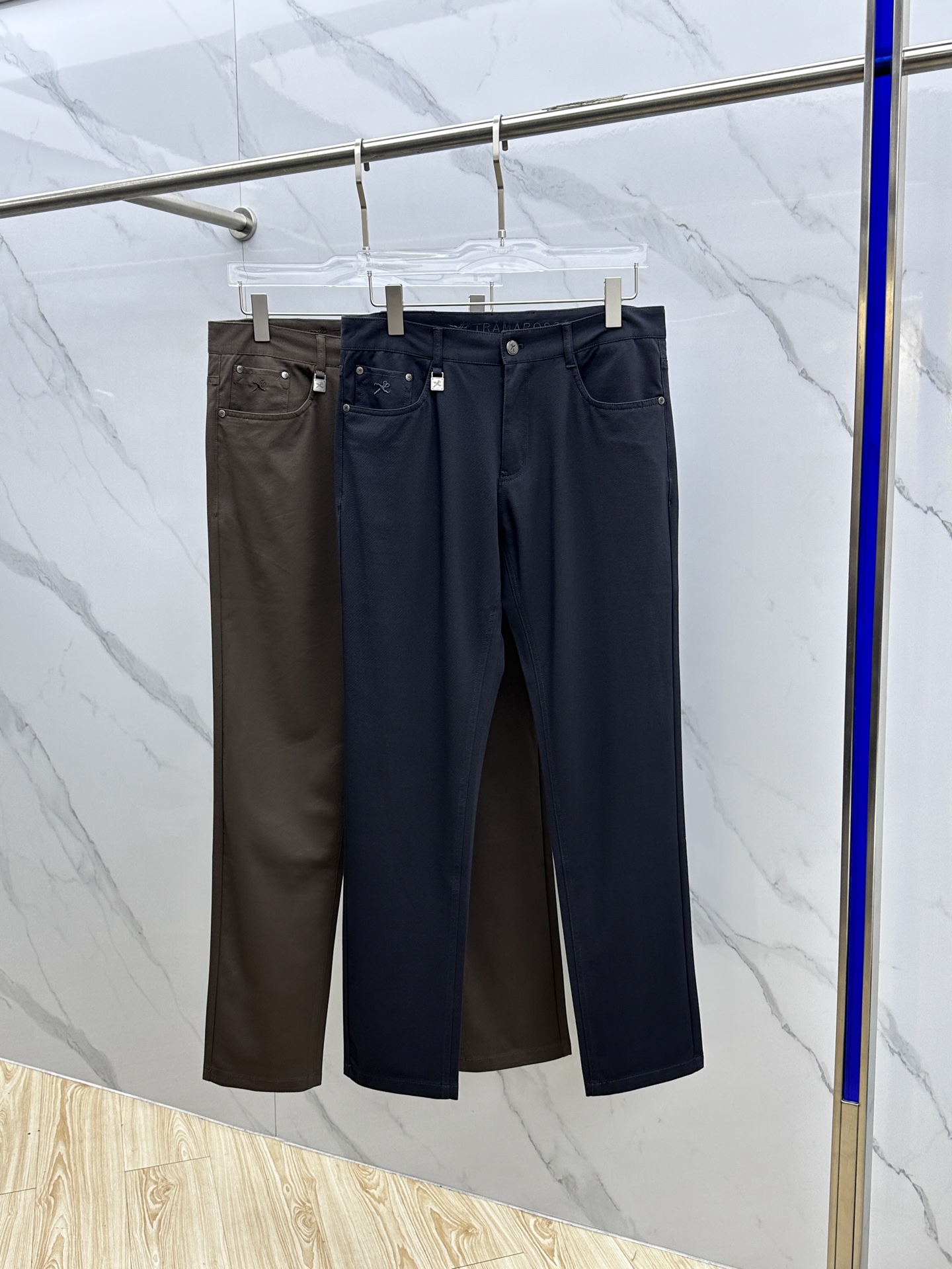 Italian Brand Tramaroossa Spring 2025 Recreational Pants: Co-Selling Network, Design, Hardware, Perfect Details - 图片 2