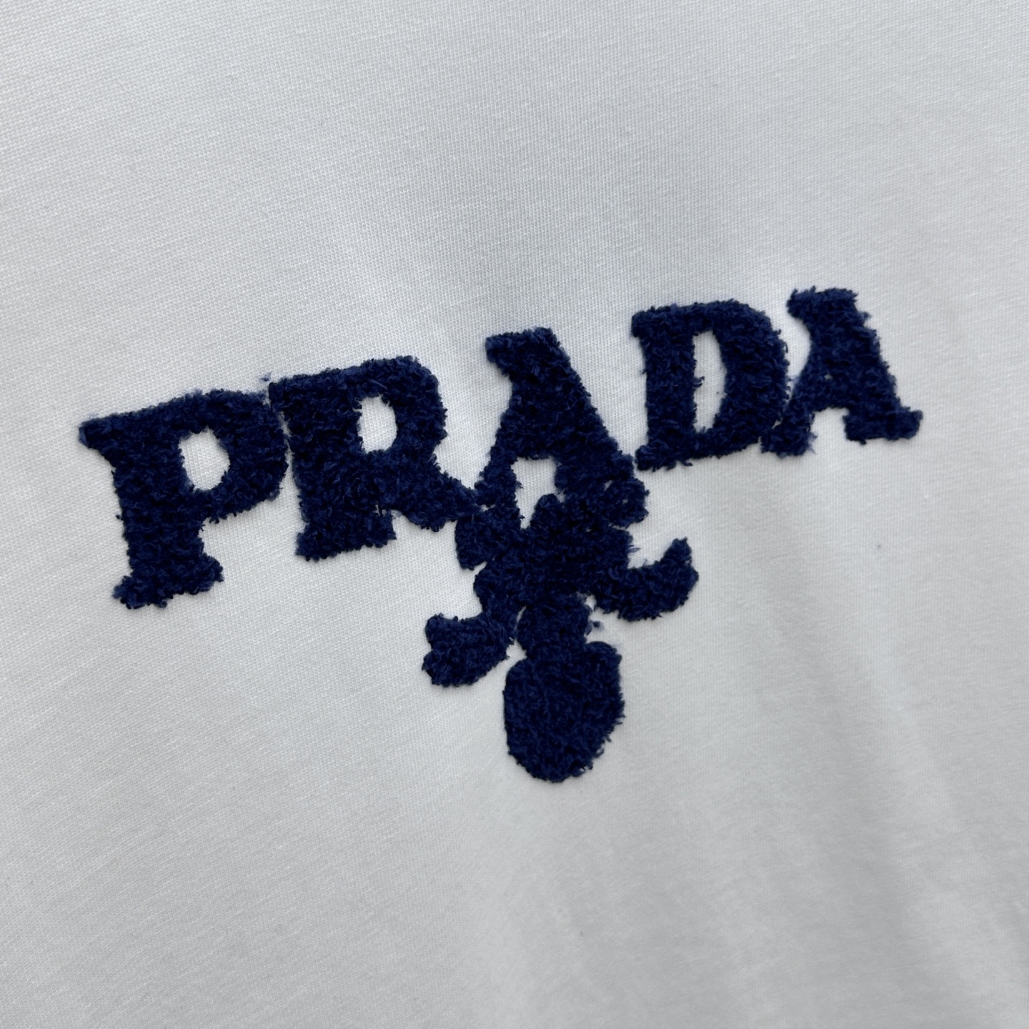  🆕Prad*普拉达 2025春夏最新款套装，男女款👫 贸易公司渠道稀出，同步官网发售！基本每一季都会有