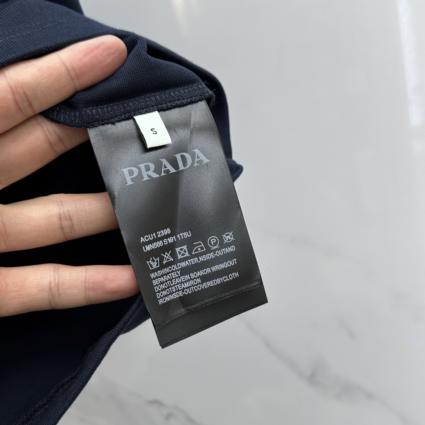  🆕Prad*普拉达 2025春夏最新款套装，男女款👫 贸易公司渠道稀出，同步官网发售！基本每一季都会有