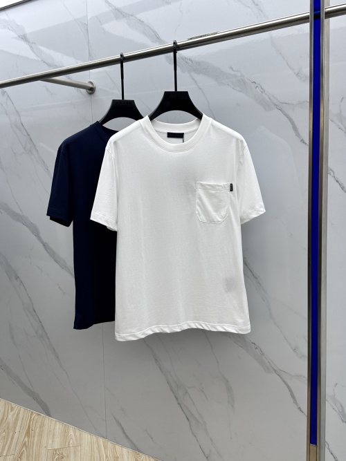 Prada Camiseta de Manga Corta con Bolsillo para Hombre y Mujer 1 Prada Camiseta de Manga Corta con Bolsillo para Hombre y Mujer