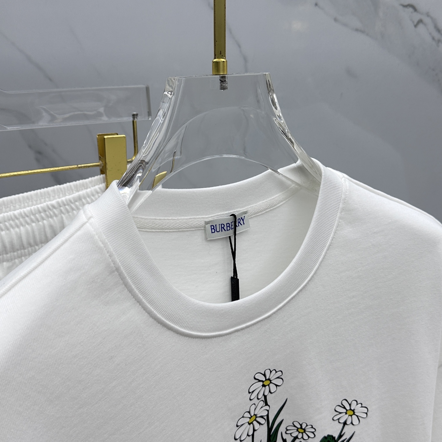  🆕Burberry*巴宝莉 2025春夏最新款套装，男女款👫 贸易公司渠道稀出，同步官网发售！基本每一