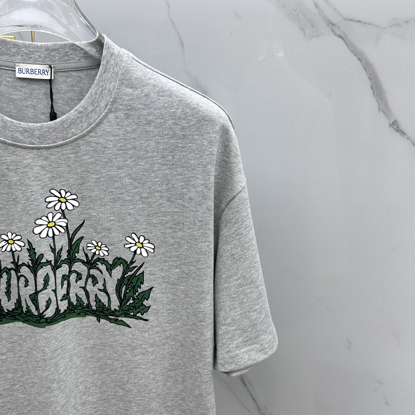  🆕Burberry*巴宝莉 2025春夏最新款套装，男女款👫 贸易公司渠道稀出，同步官网发售！基本每一