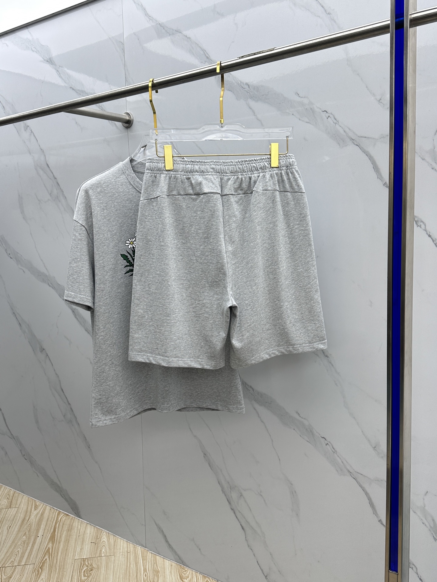  🆕Burberry*巴宝莉 2025春夏最新款套装，男女款👫 贸易公司渠道稀出，同步官网发售！基本每一