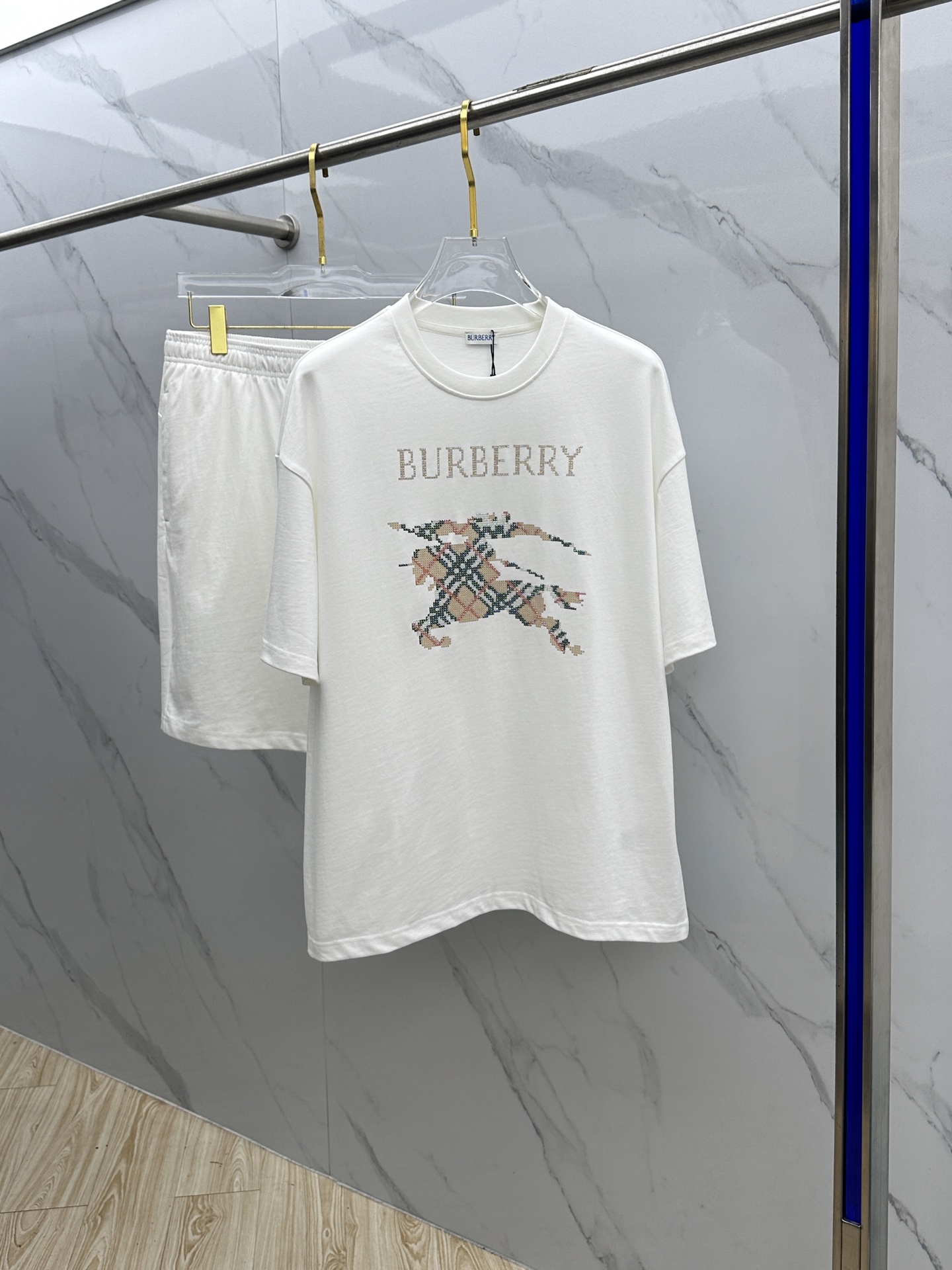 Burberry 2101625 Spring/Summer Set - War Horse Print, Rhinestone Detail 2 i1748885538455 6474 0 0