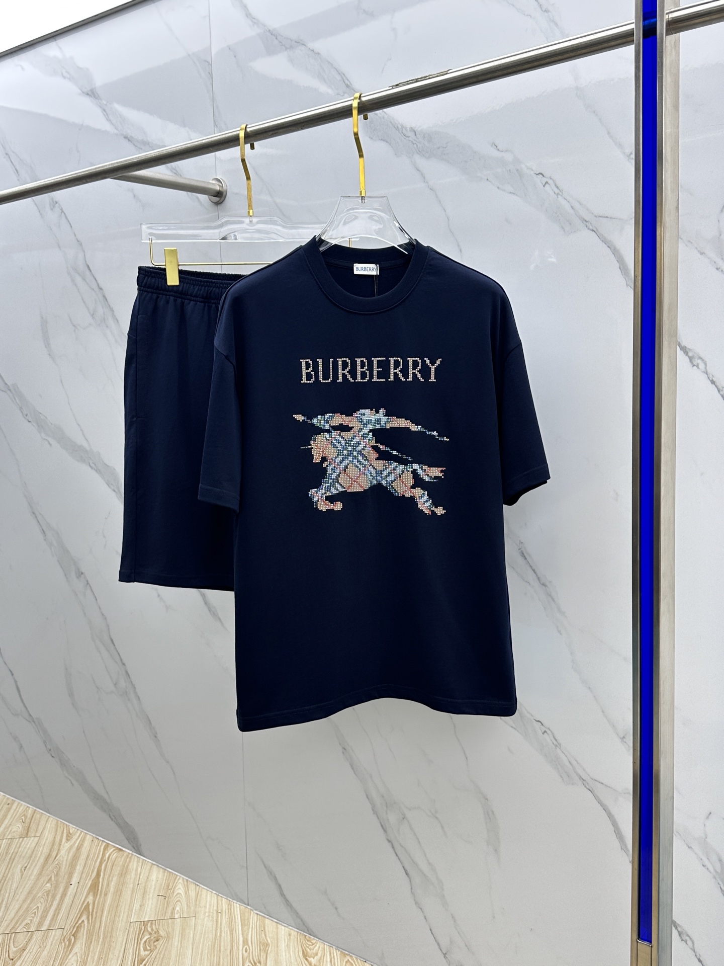 Burberry Spring/Summer Set: War Horse Print, Rhinestone Detail, Unisex Design 2 i1748885631215 558 0 0