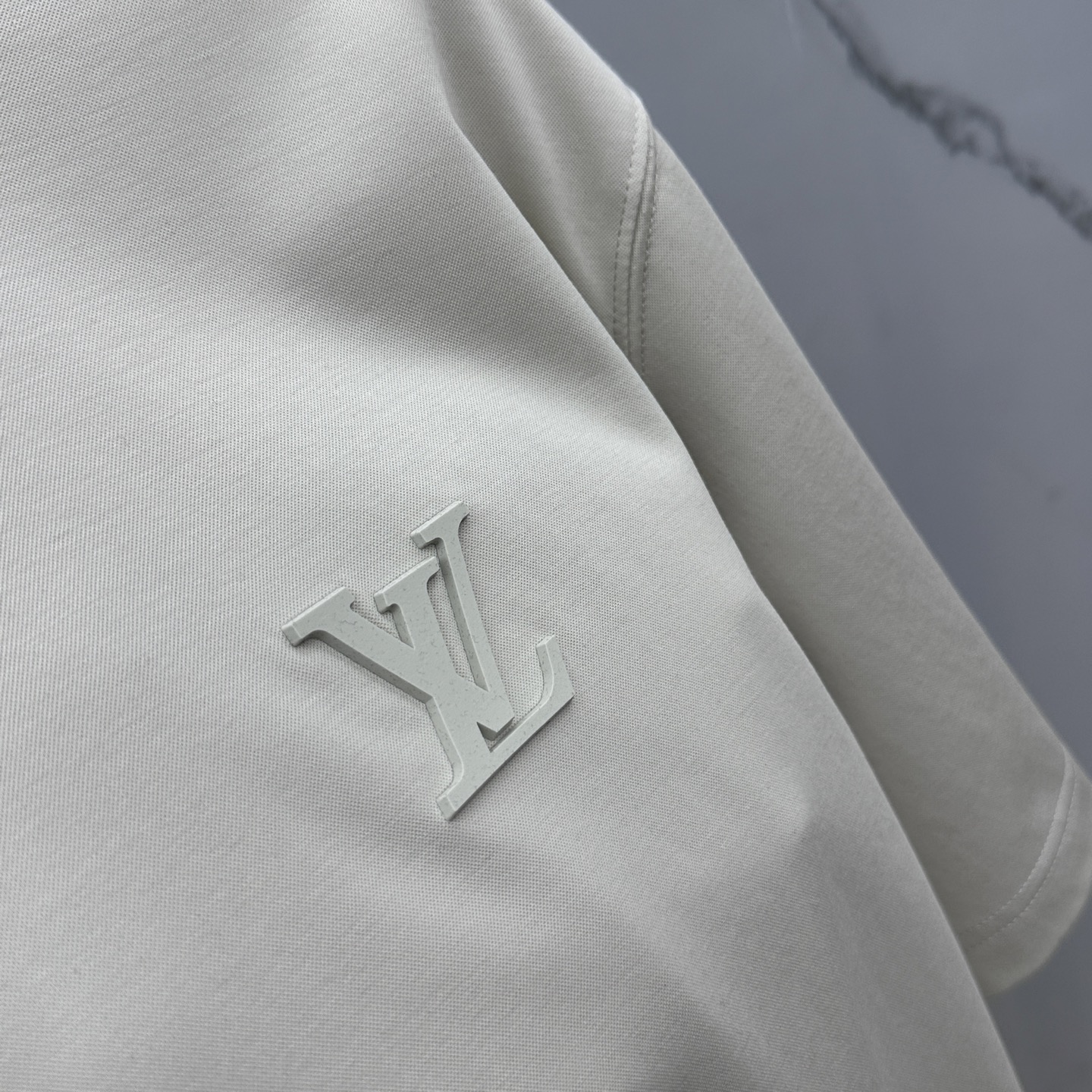  🆕1V*路易威登  2025FW春夏新款户外牛货，特综训运动健身跑步休闲内搭吸湿排汗T恤
全天候户外运