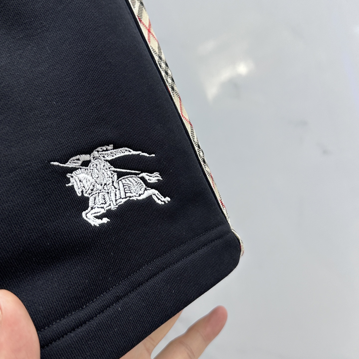  🆕BBR*巴宝莉 2025春夏新款男士休闲抽绳短裤 高端货简洁时尚大方 简洁利落又清爽 品质做工细节经