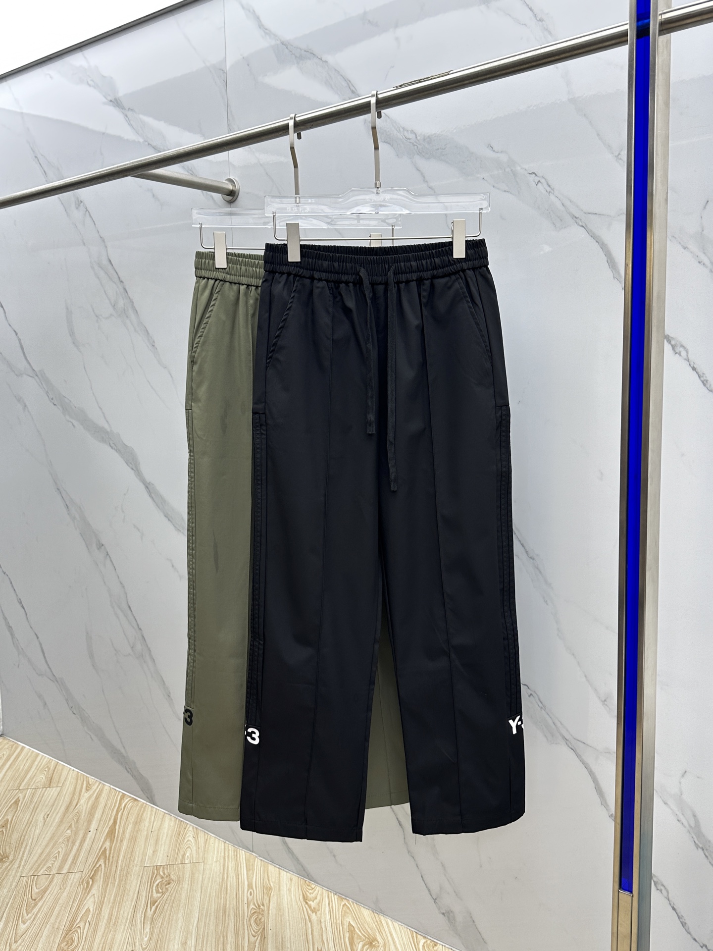 New Y-32025 Leisure Pants: Official Network Distribution, Short Design, Fabric Customization, Quality Details.