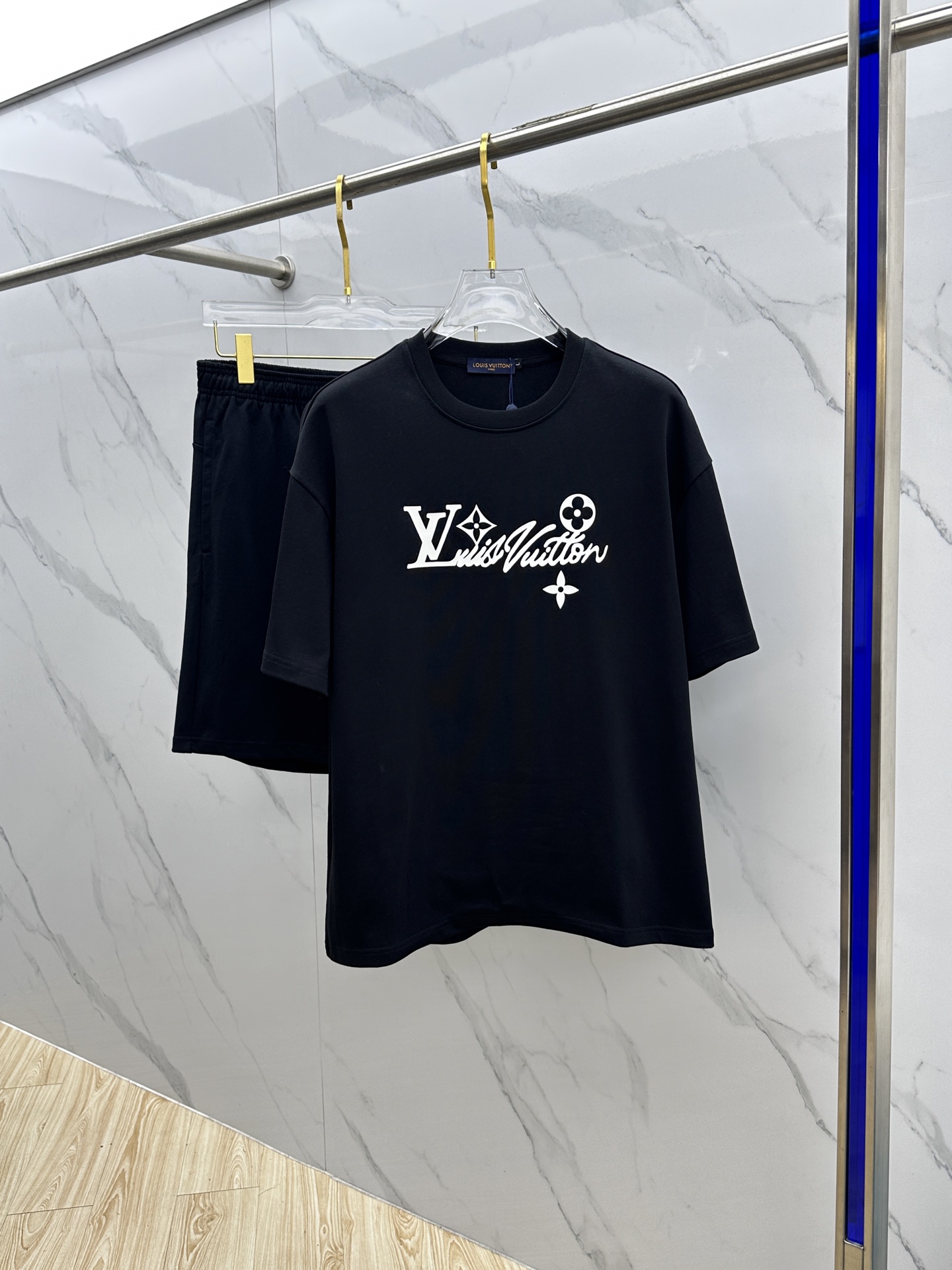 Louis Vuitton Spring/Summer 2025 Collection Highlights: Top-Quality Cotton, Versatile Styles, Various Sizes