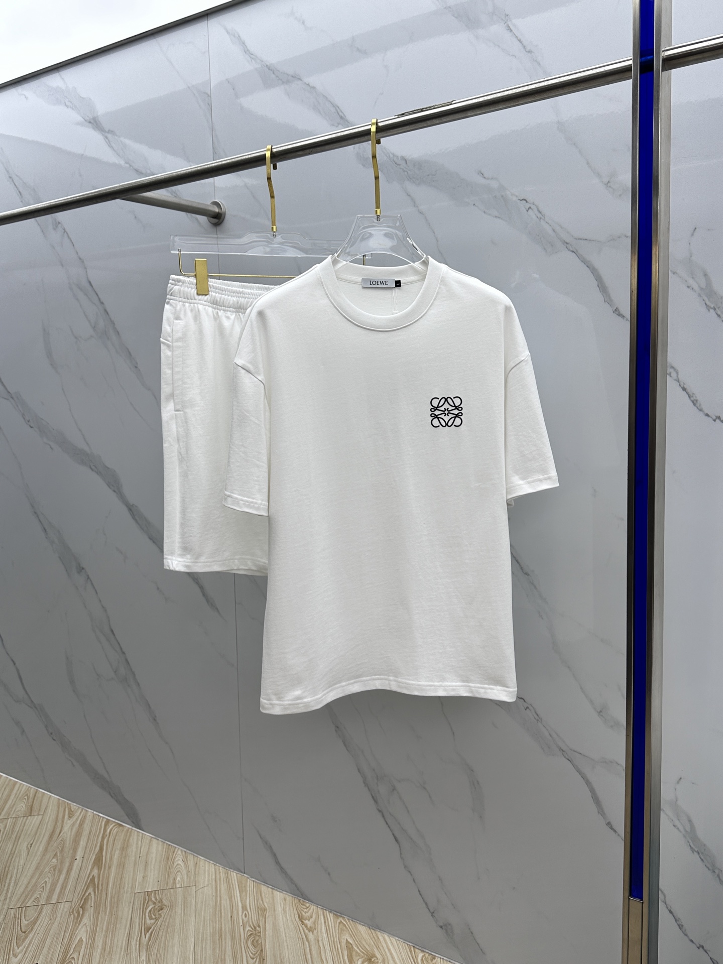  🆕LOE*罗意威 2025春夏最新款套装，男女款👫 贸易公司渠道稀出，同步官网发售！基本每一季都会有它