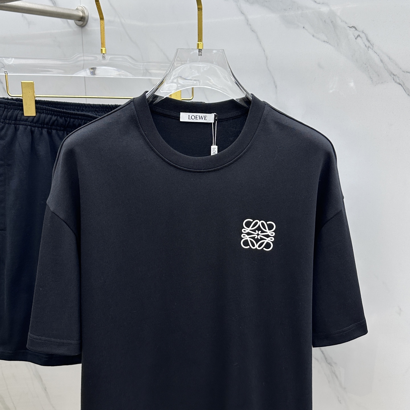  🆕LOE*罗意威 2025春夏最新款套装，男女款👫 贸易公司渠道稀出，同步官网发售！基本每一季都会有它