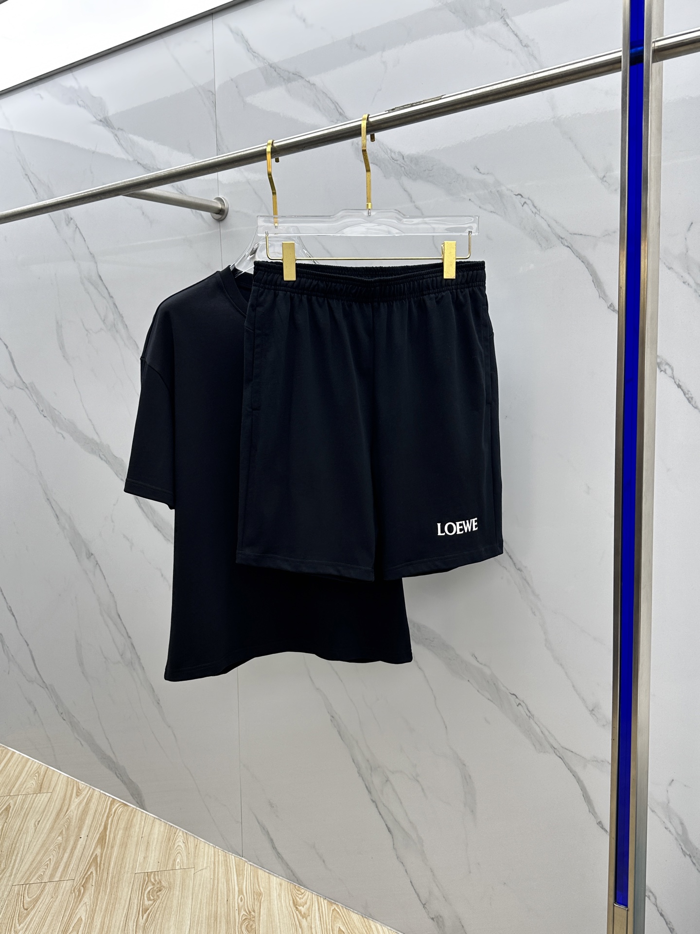  🆕LOE*罗意威 2025春夏最新款套装，男女款👫 贸易公司渠道稀出，同步官网发售！基本每一季都会有它