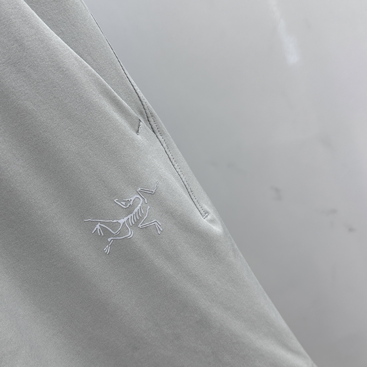  🆕ARC*始祖鸟 2025春夏季新款男士速干短裤户外休闲，最休闲的时尚美学，原版裤型上身休闲百搭、随性